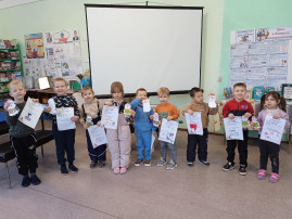 У Деда Мороза День рождения У Деда Мороза День рождения.
